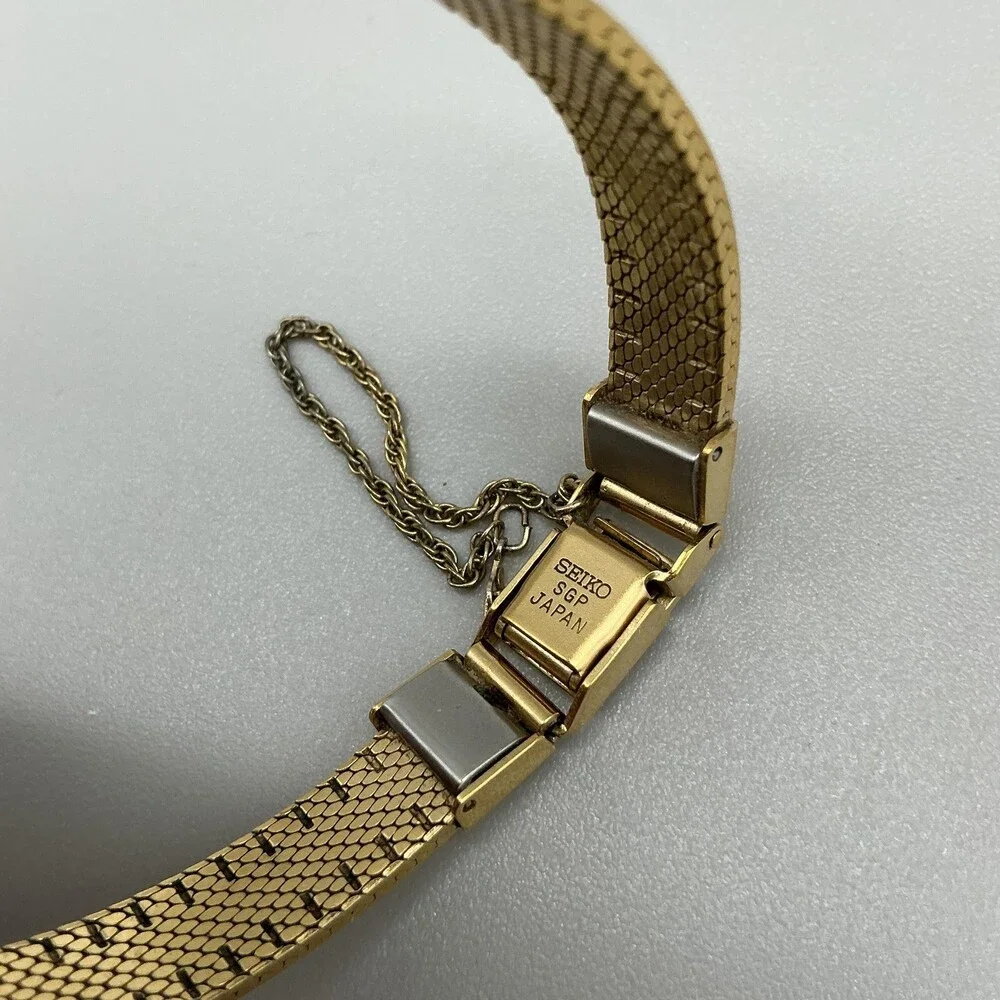 Vintage Seiko Womens Watch 18mm Black Dial Gold Tone 1400-8080 New Battery 6.5